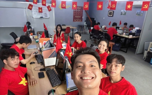 Đức Hưng Group hưởng ứng đại lễ 30/4